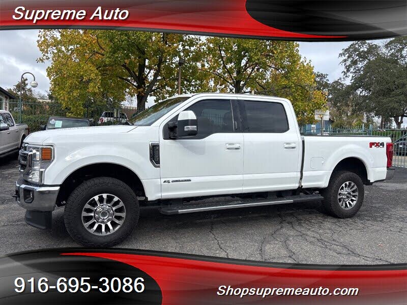 2022 Ford F-250 Super Duty Lariat Crew Cab 4WD