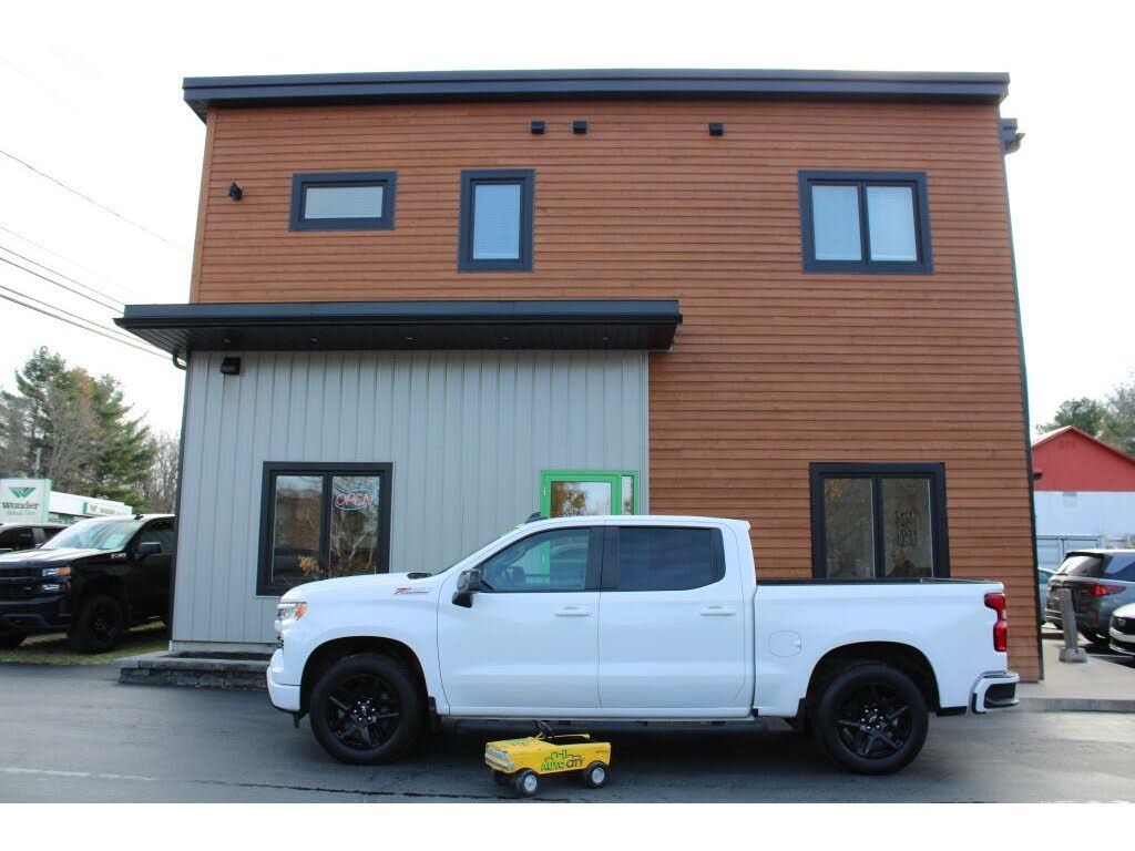 2023 Chevrolet Silverado 1500 RST Crew Cab 4WD
