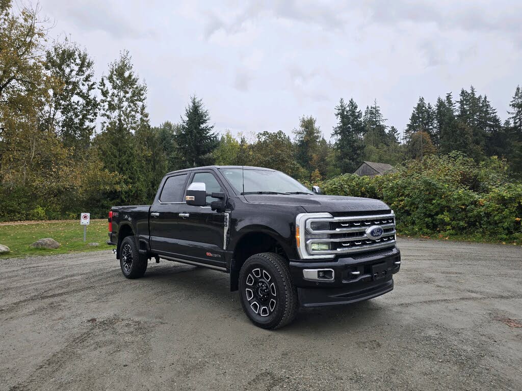 Ford F-350 Super Duty Platinum Crew Cab 4WD 2023