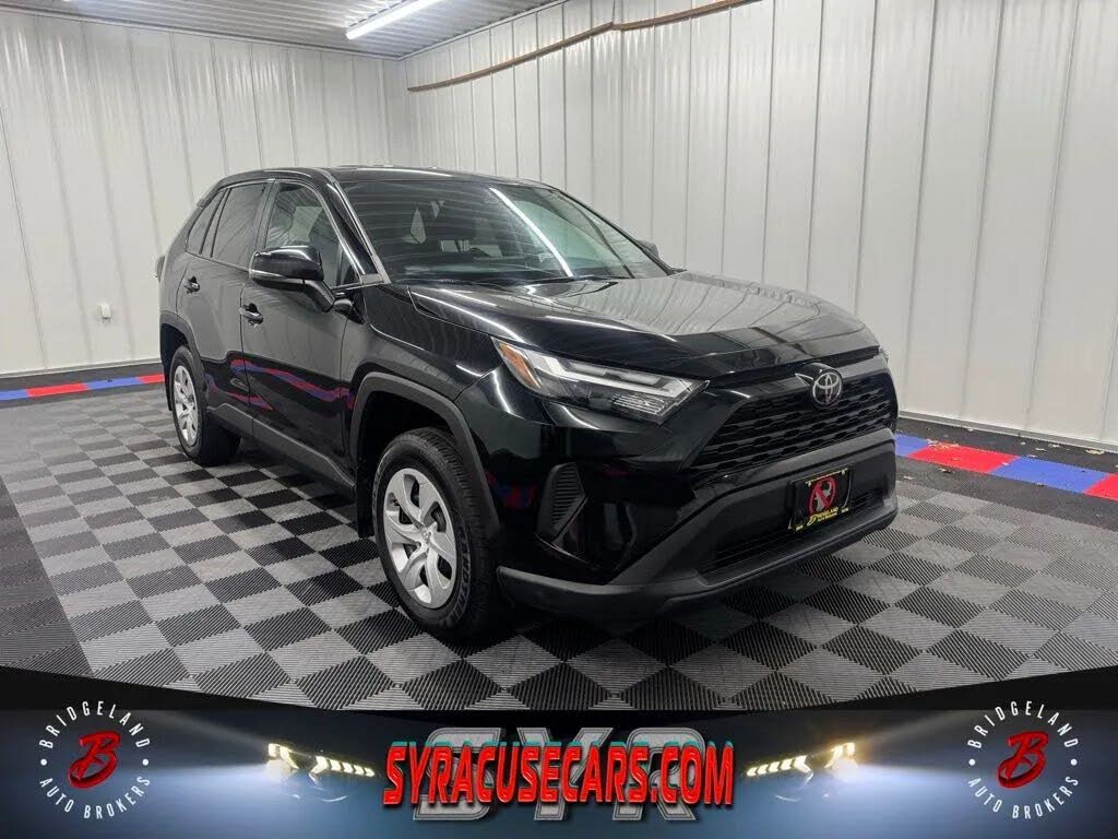 2024 Toyota RAV4 LE AWD