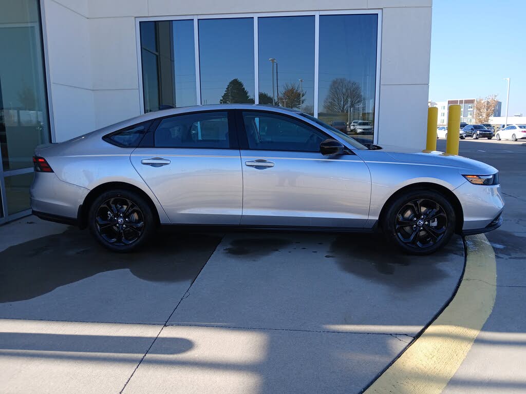 2025 Honda Accord SE FWD