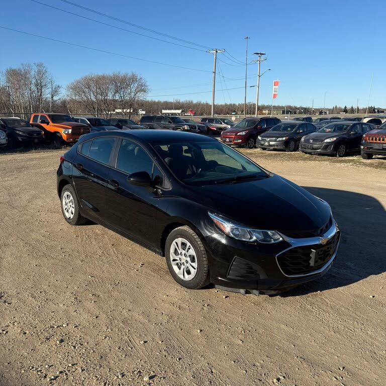 2019 Chevrolet Cruze LS Hatchback FWD