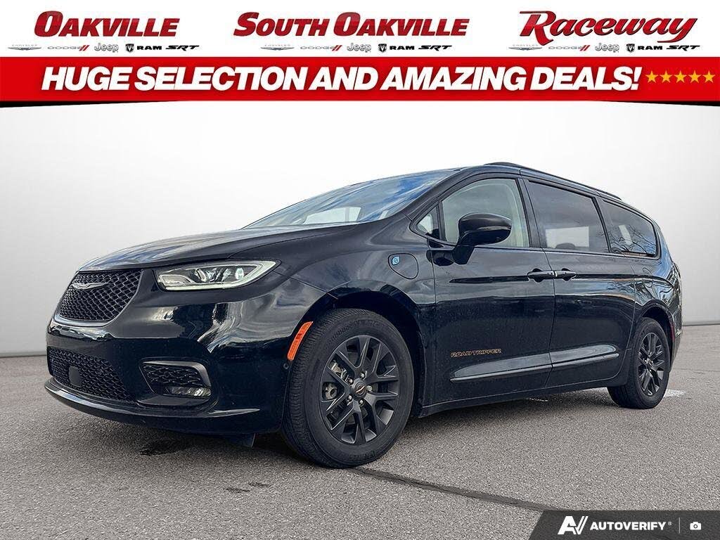 2024 Chrysler Pacifica Hybrid Road Tripper FWD