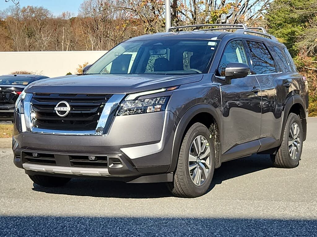 2025 Nissan Pathfinder SL 4WD