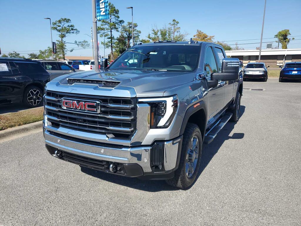 2026 GMC Sierra 3500HD SLT Crew Cab 4WD