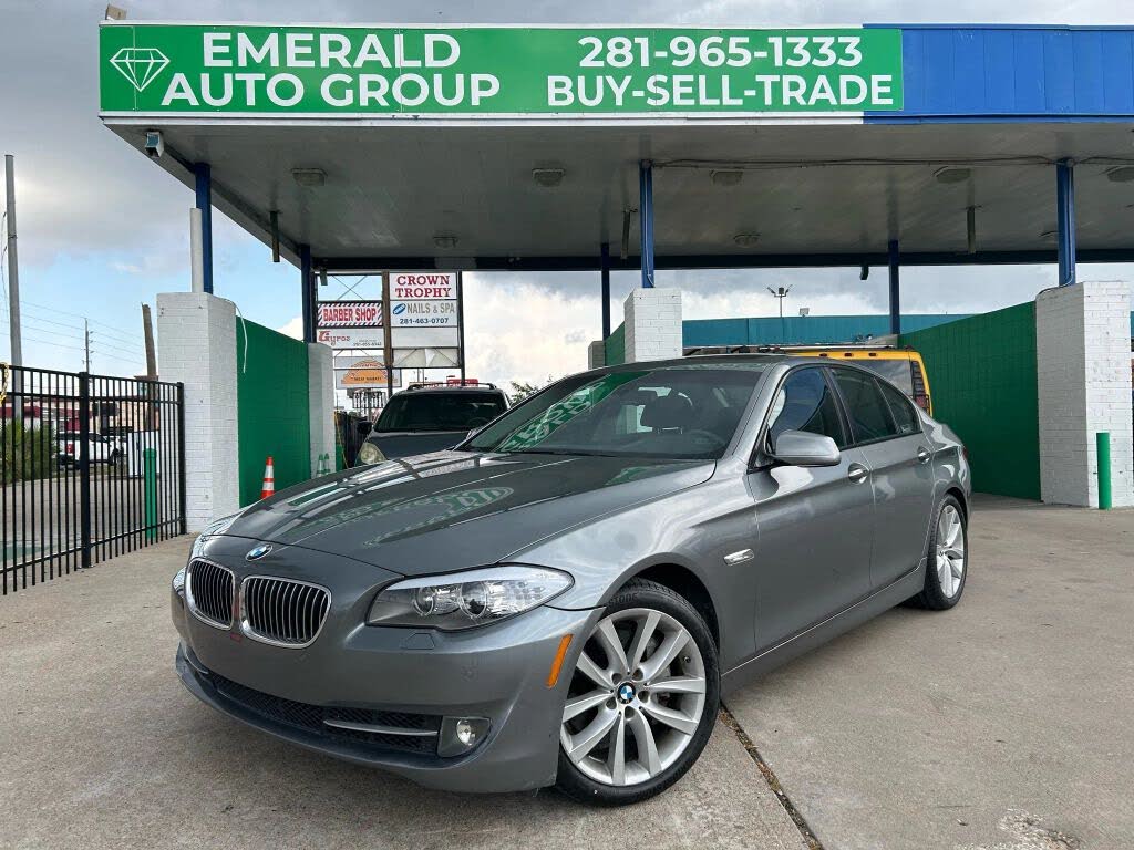 2011 BMW 5 Series 535i Sedan RWD