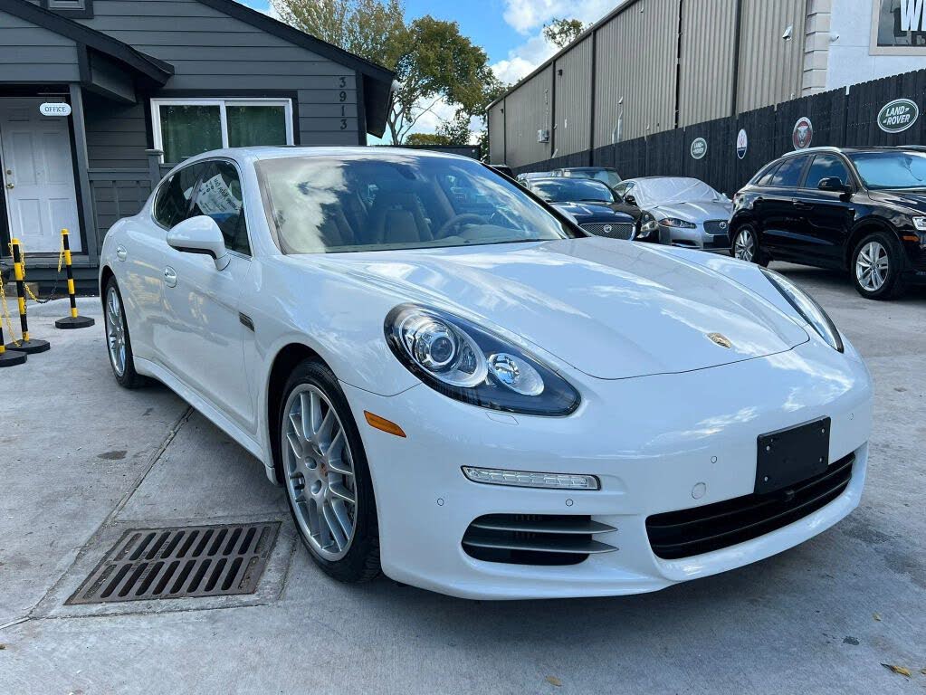 2014 Porsche Panamera 4S