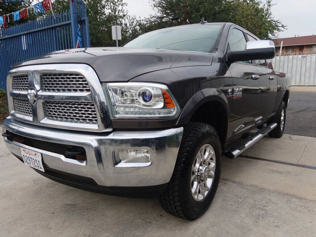 2014 RAM 2500 Laramie Mega Cab 4WD