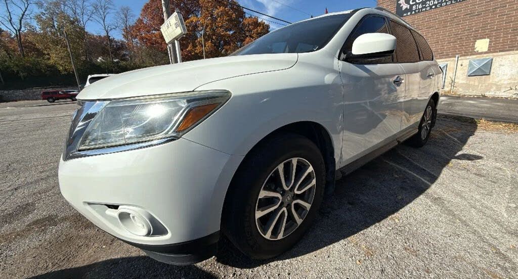 2015 Nissan Pathfinder S