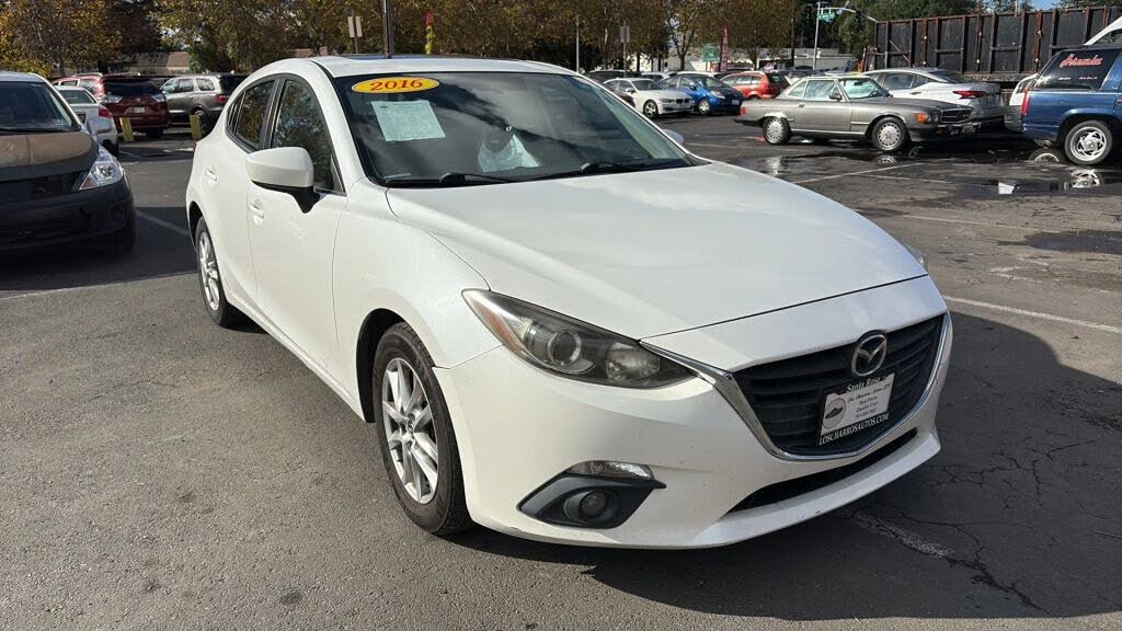 2016 Mazda MAZDA3 i Touring Hatchback