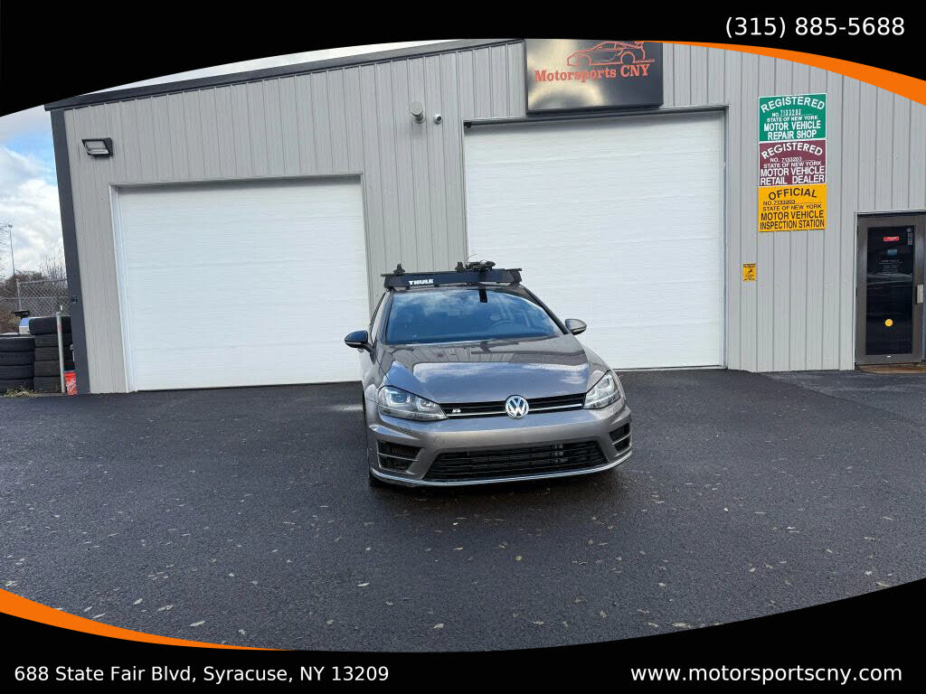 2016 Volkswagen Golf R 4-Door AWD