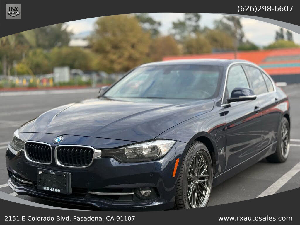 2017 BMW 3 Series 330e iPerformance Sedan RWD