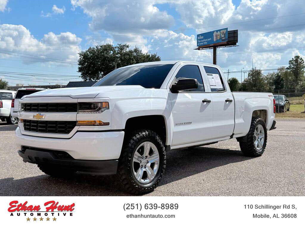 2017 Chevrolet Silverado 1500 Custom Double Cab 4WD
