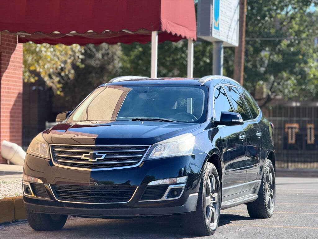 2017 Chevrolet Traverse 2LT FWD