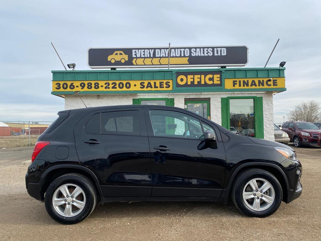 2022 Chevrolet Trax LS FWD