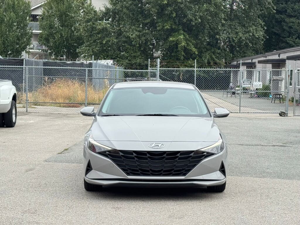 2022 Hyundai Elantra Preferred FWD