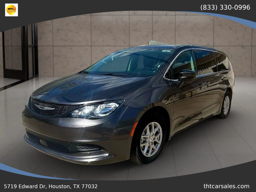 2023 Chrysler Voyager LX FWD