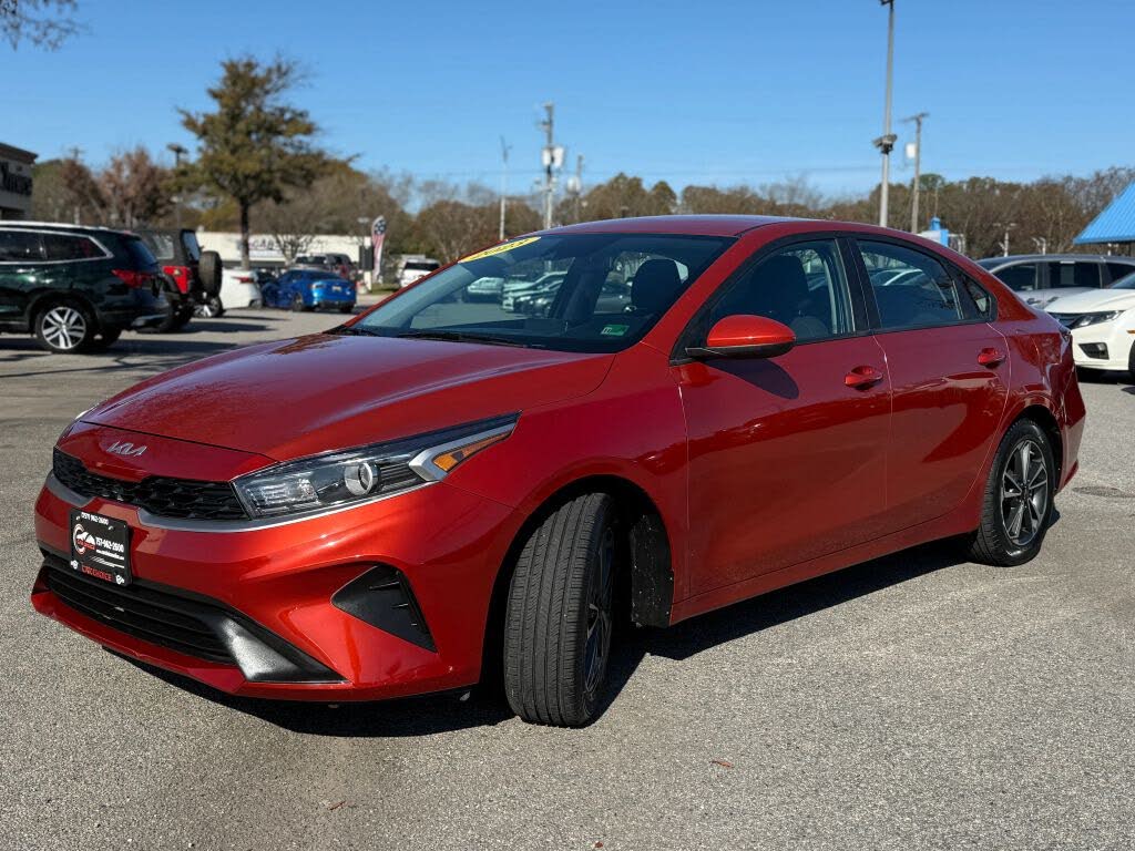 2023 Kia Forte LXS FWD