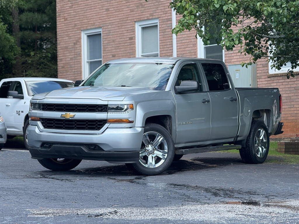 2018 Chevrolet Silverado 1500 Custom Crew Cab RWD