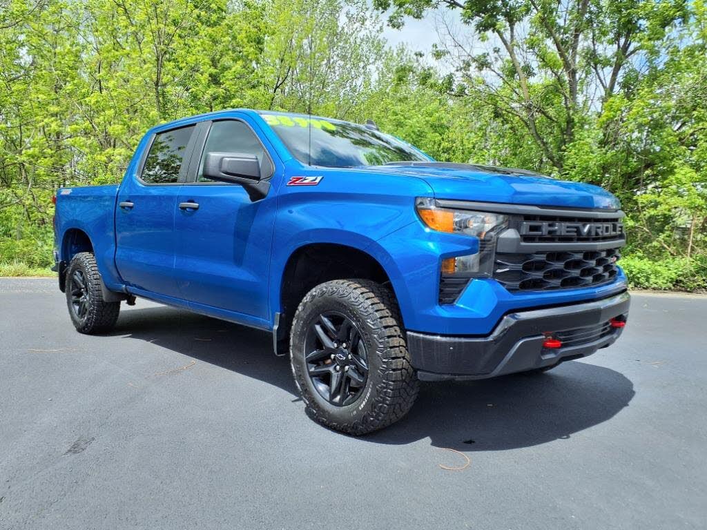 2022 Chevrolet Silverado 1500 Custom Trail Boss Crew Cab 4WD