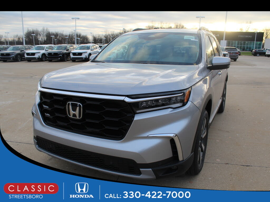 2025 Honda Pilot Touring AWD