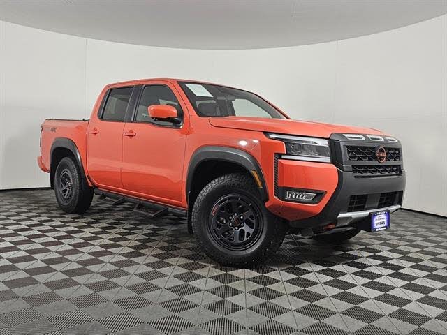 2025 Nissan Frontier PRO-4X Crew Cab 4WD