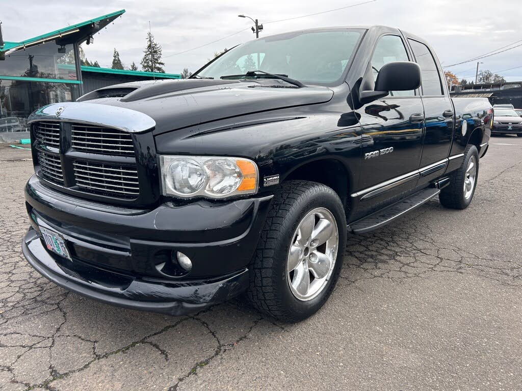 2004 Dodge RAM 1500 ST Quad Cab 4WD