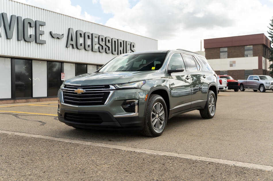 2023 Chevrolet Traverse LT Cloth AWD