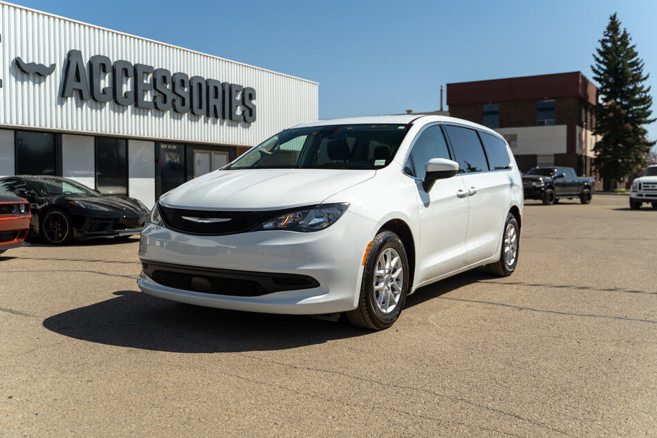 2023 Chrysler Grand Caravan SXT FWD
