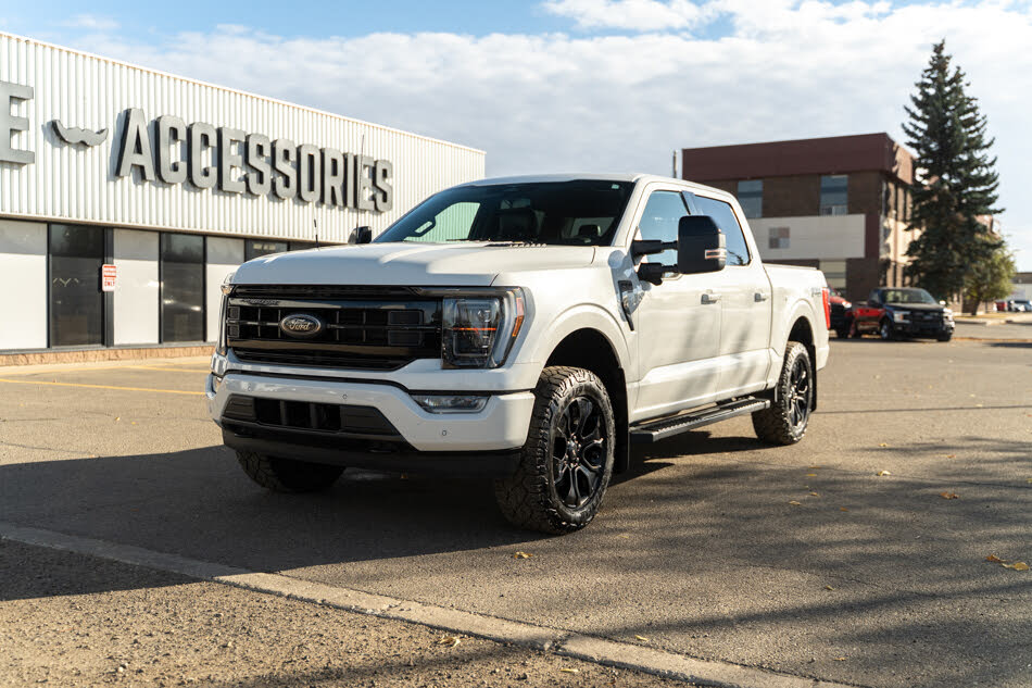 2023 Ford F-150 Lariat SuperCrew 4WD