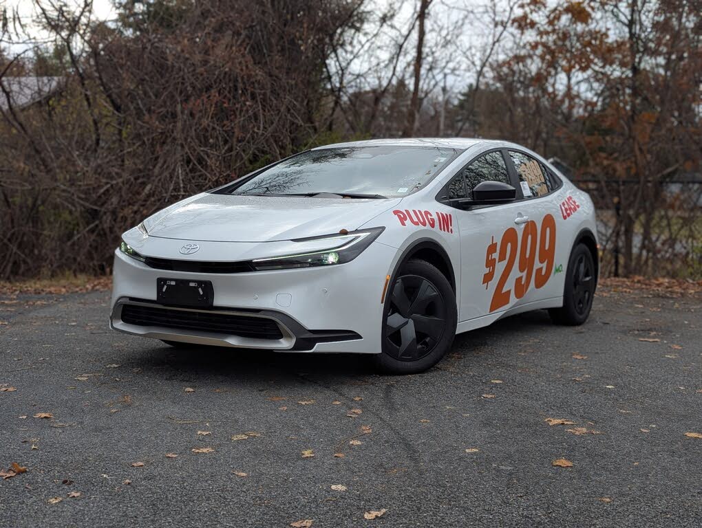 2026 Toyota Prius Plug-In Hybrid SE FWD