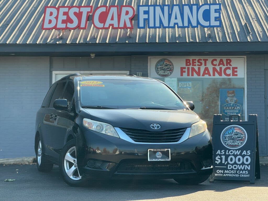 2013 Toyota Sienna LE 7-Passenger