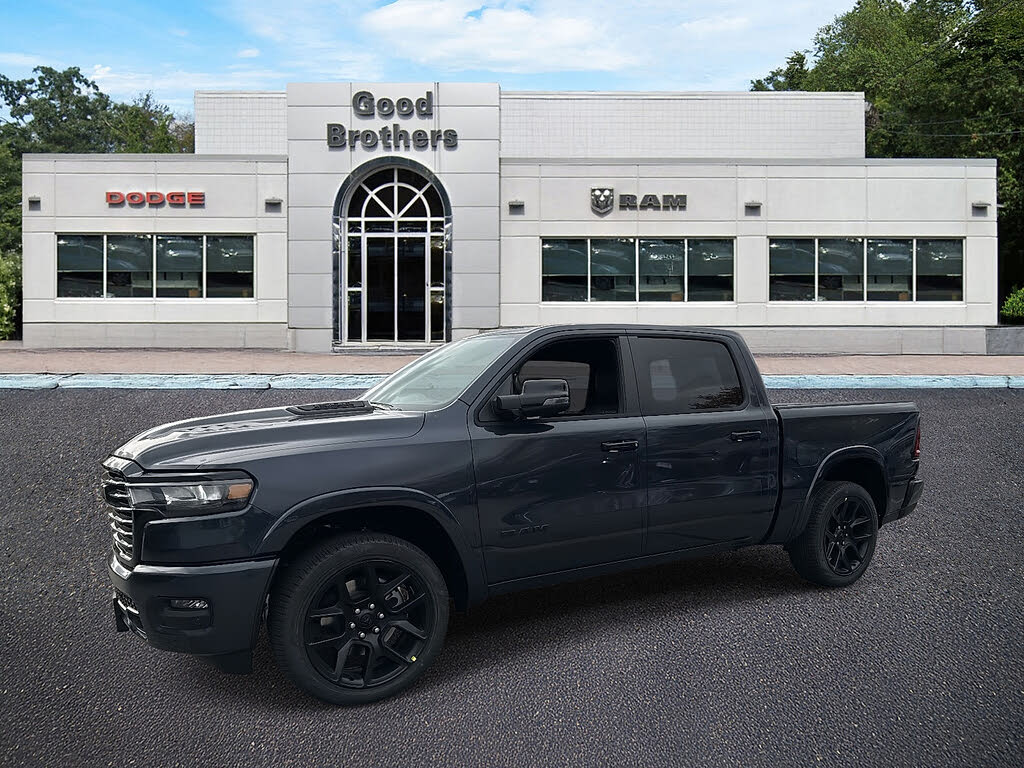 2026 RAM 1500 Laramie Crew Cab 4WD