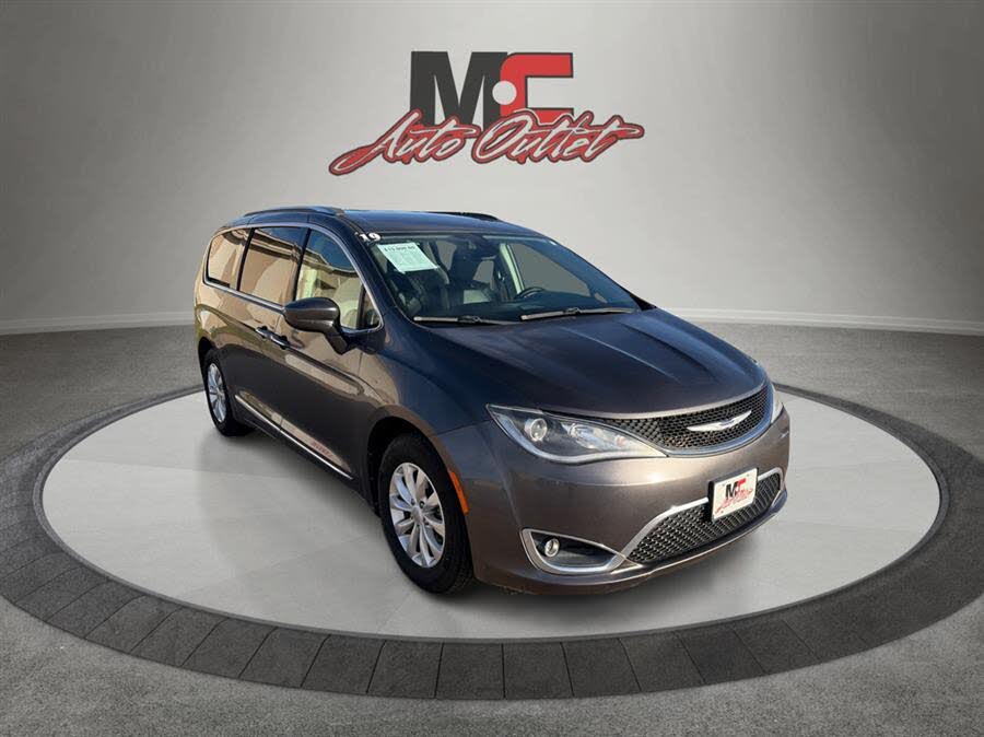 2019 Chrysler Pacifica Touring L FWD