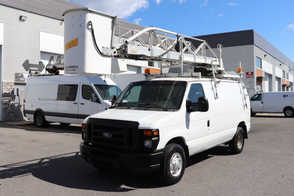 2014 Ford E-Series E-350 Super Duty Cargo Van