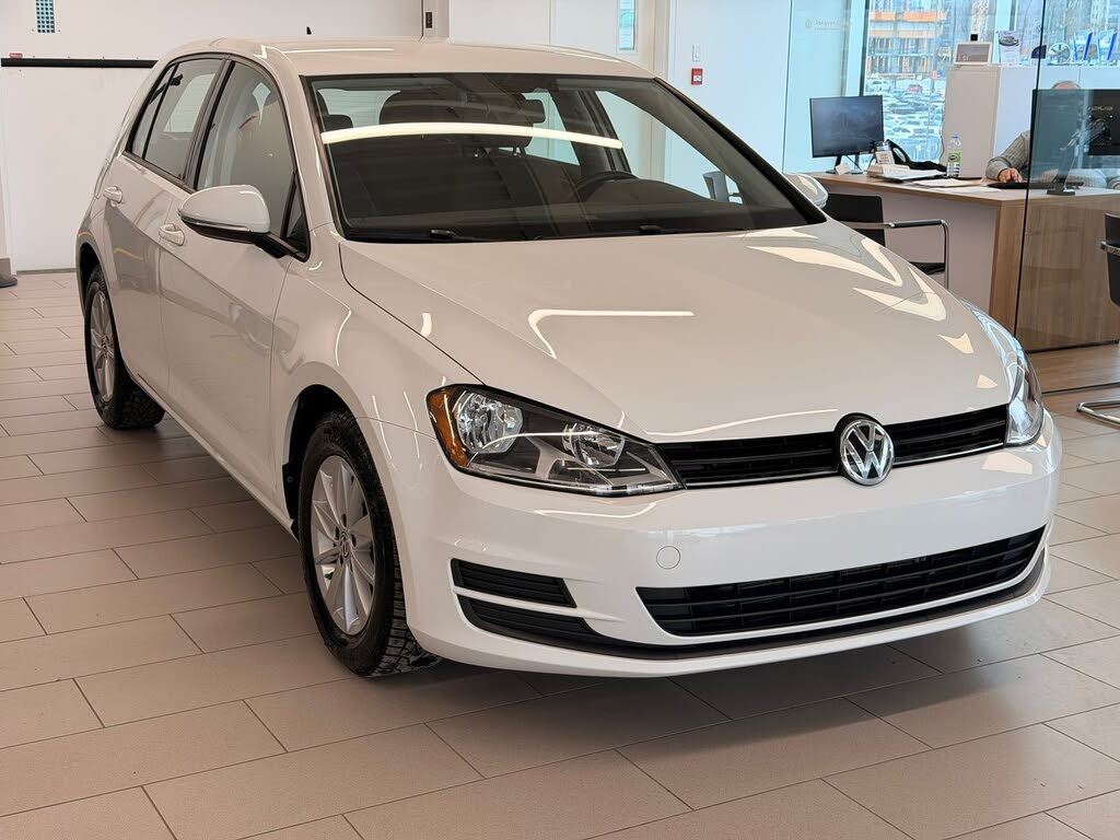 2016 Volkswagen Golf 1.8T Trendline 4-Door FWD