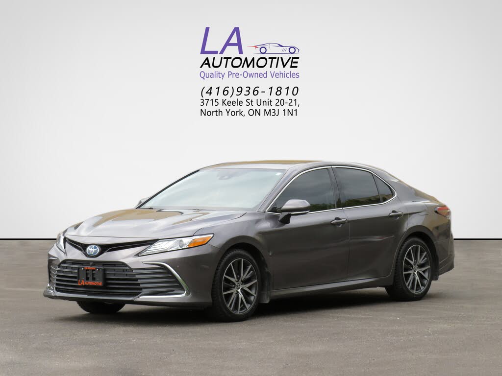 Toyota Camry Hybrid XLE FWD 2024
