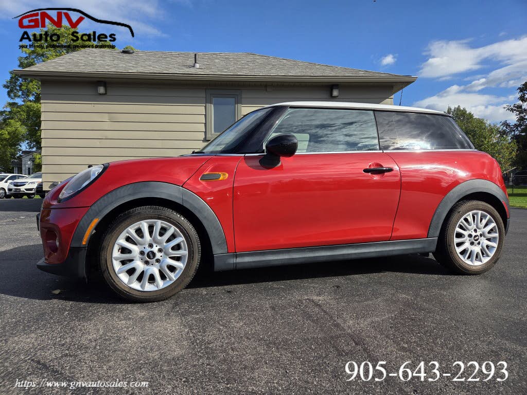 2014 MINI Cooper Hatchback FWD