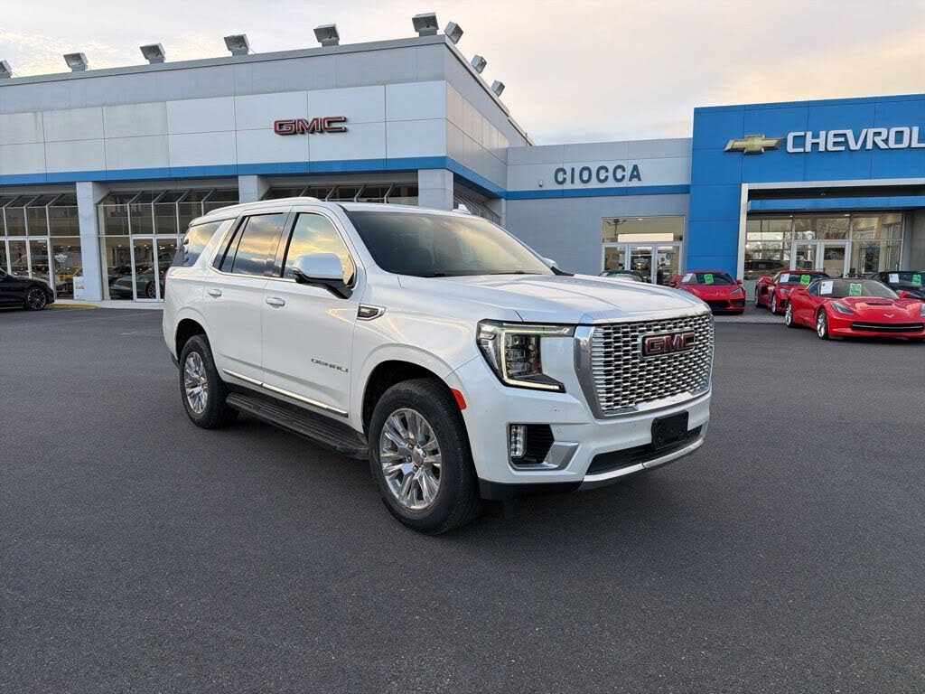 2023 GMC Yukon Denali 4WD