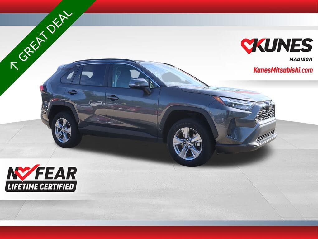 2024 Toyota RAV4 XLE FWD