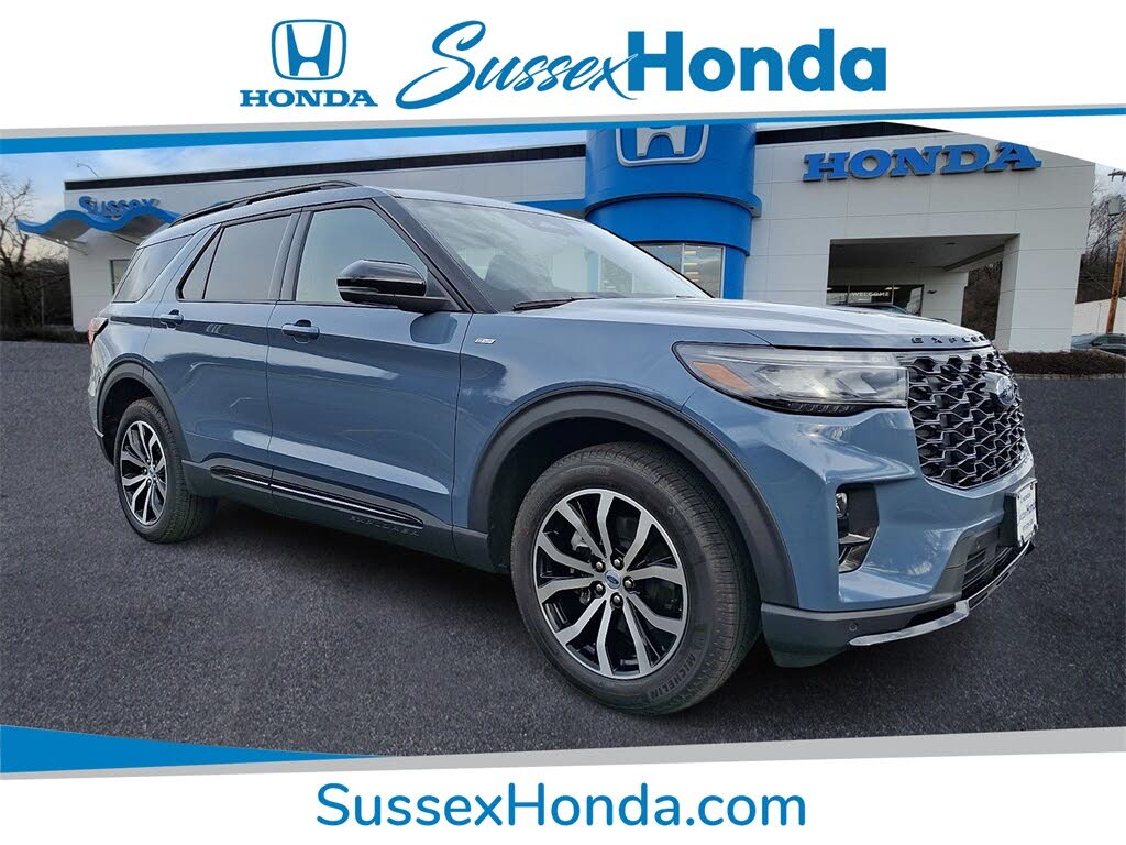 2025 Ford Explorer ST-Line AWD