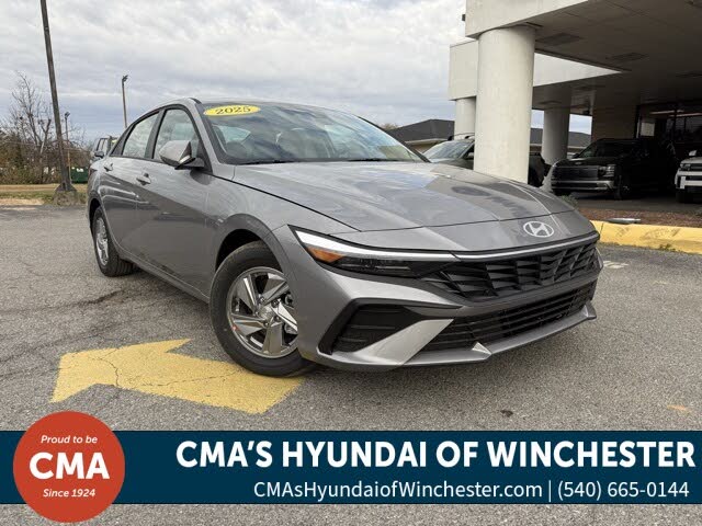 2025 Hyundai Elantra SE FWD