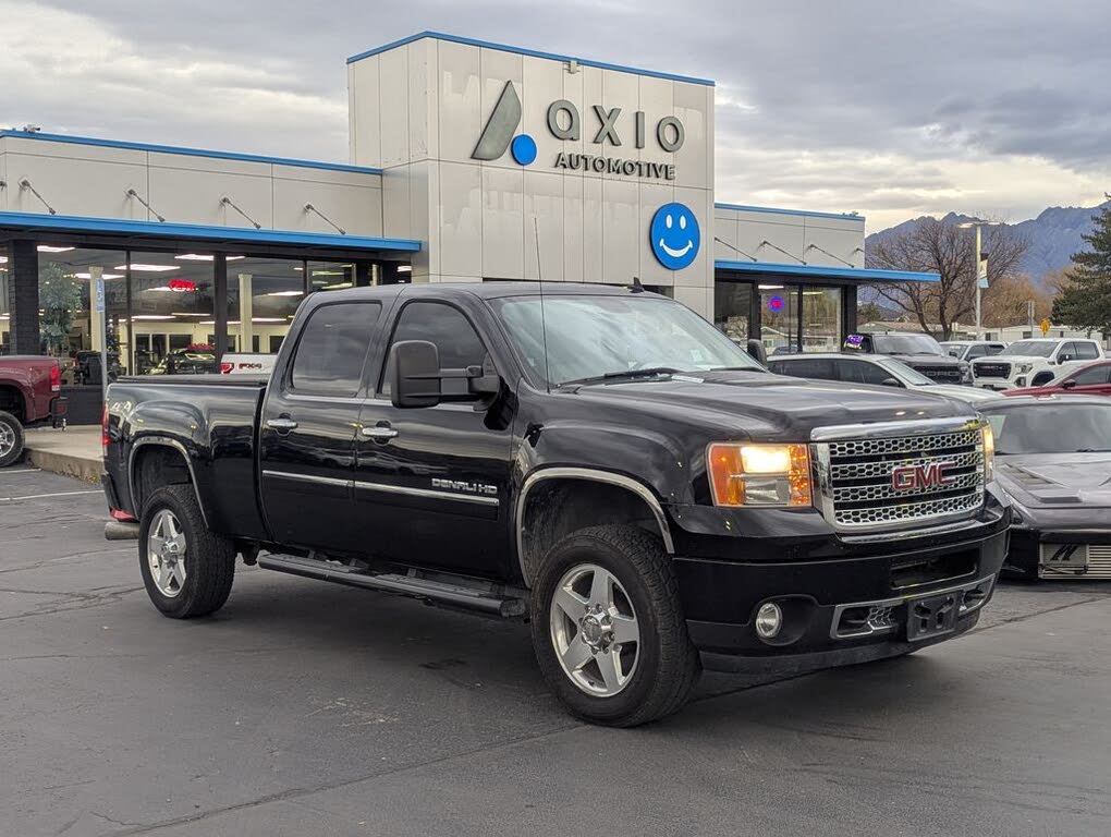 2012 GMC Sierra 2500HD Denali Crew Cab SB 4WD