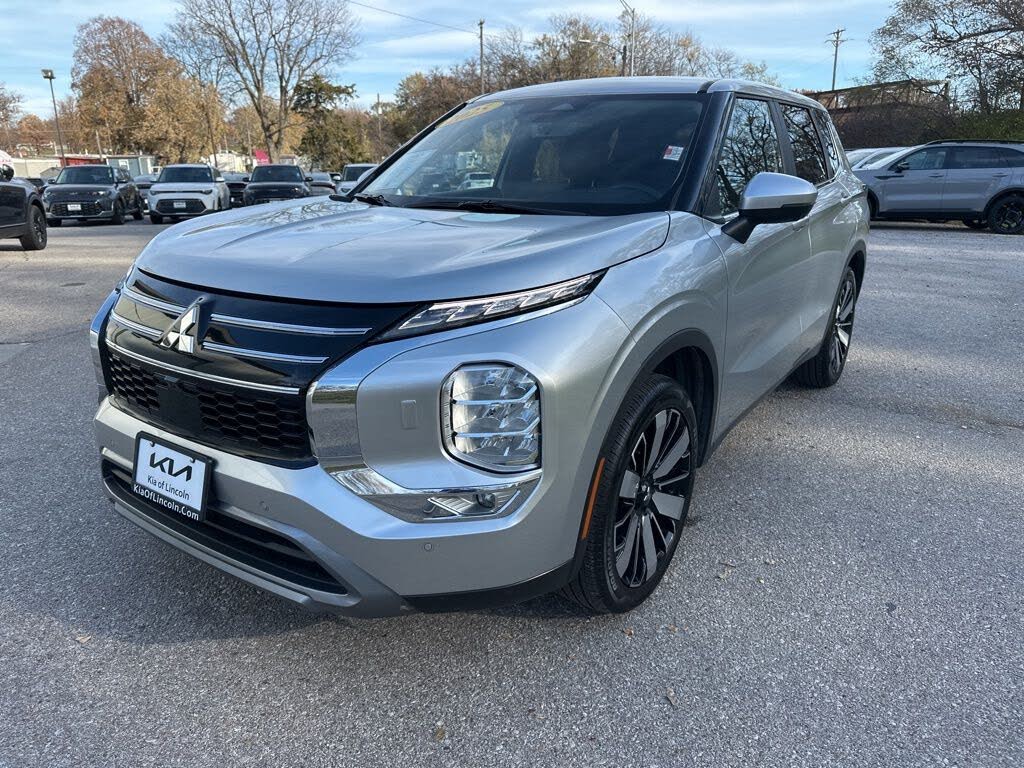 2024 Mitsubishi Outlander