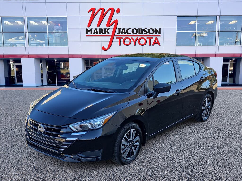 2024 Nissan Versa S FWD