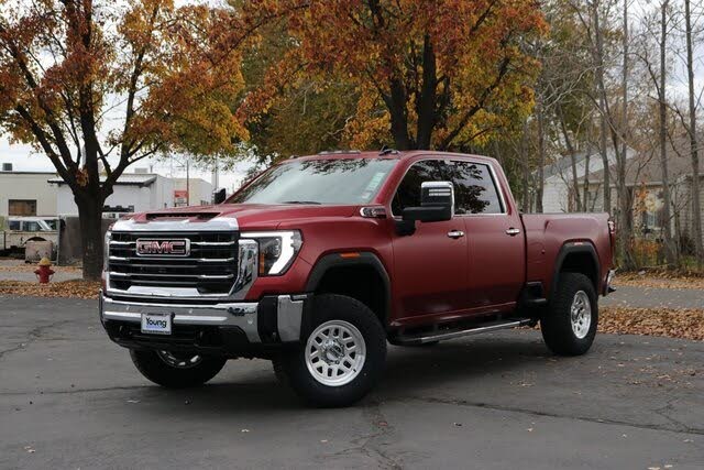2025 GMC Sierra 3500HD SLT Crew Cab 4WD