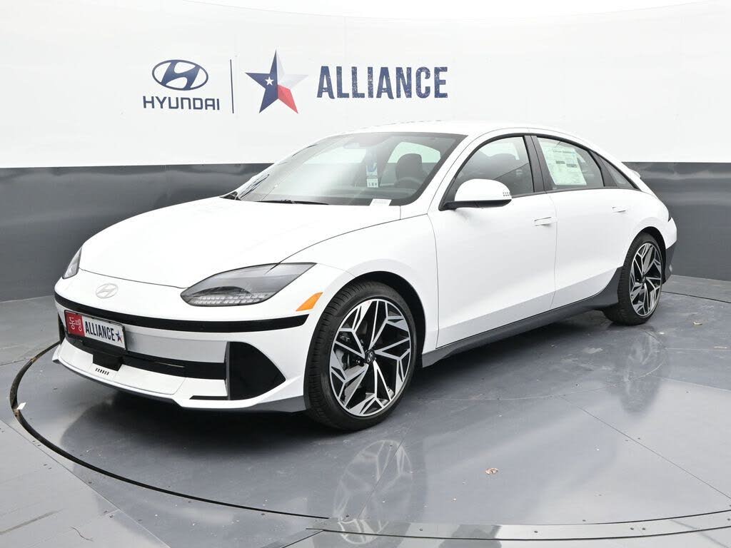 2025 Hyundai Ioniq 6 SEL RWD