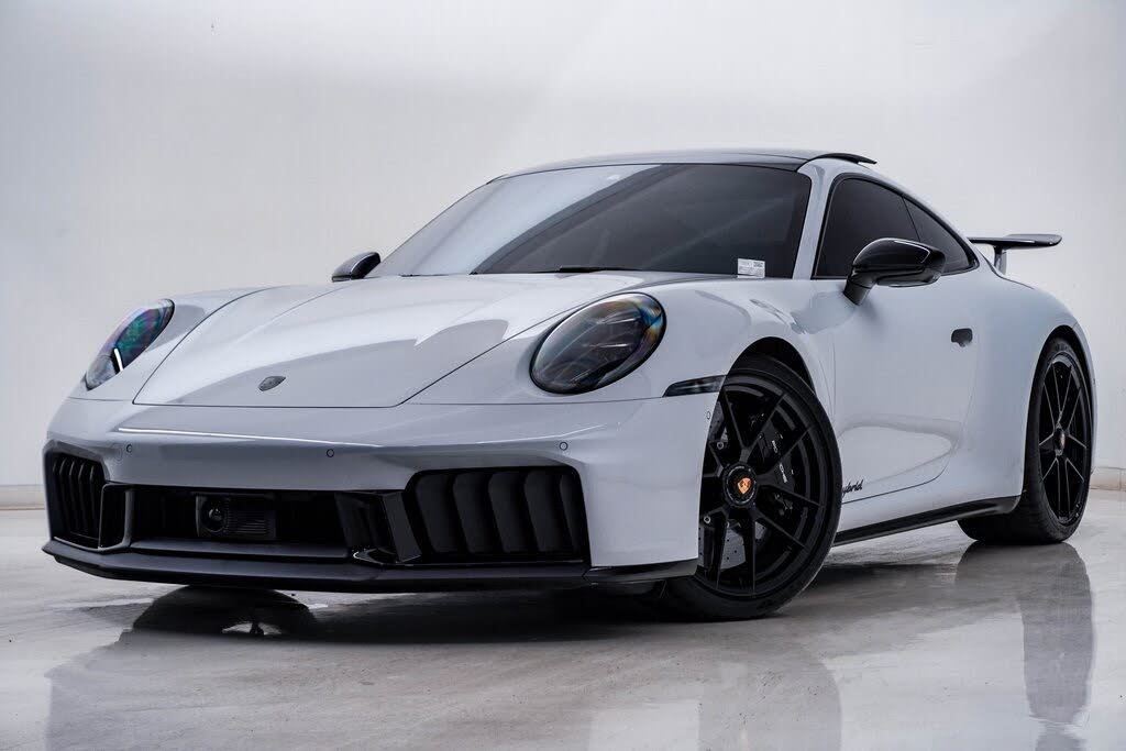 2025 Porsche 911 Carrera 4 GTS Coupe AWD