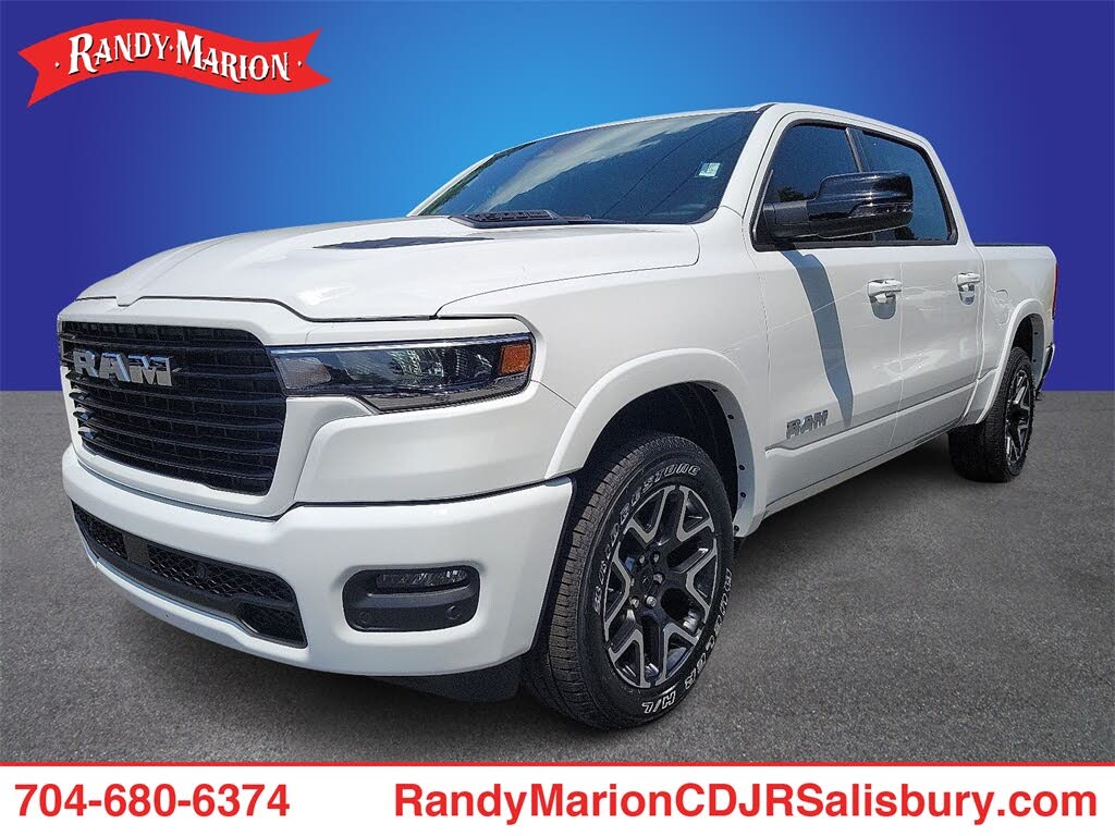 2025 RAM 1500 Laramie Crew Cab 4WD