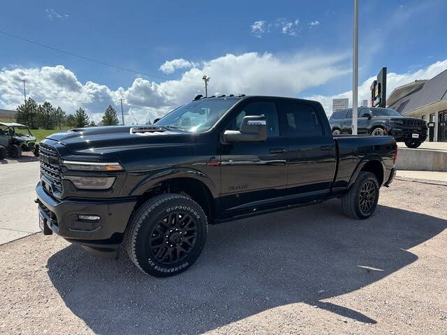 2025 RAM 2500 Limited Crew Cab 4WD